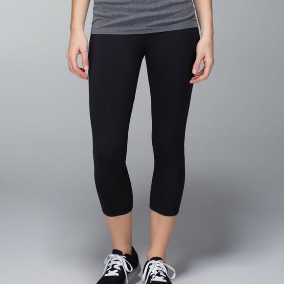 Lululemon Run: Inspire Crop II Black / Petal Pop Multi - Picture 3 of 14